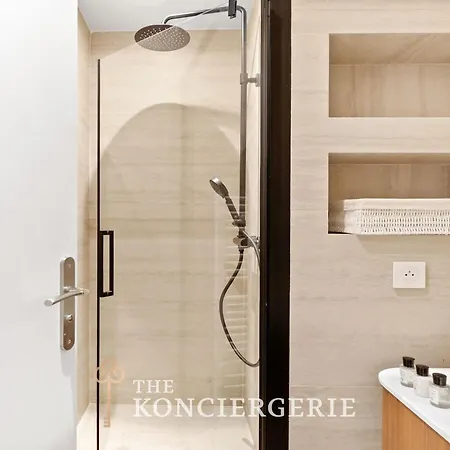 Elegant 2bdr-4p - Center Of شقة *